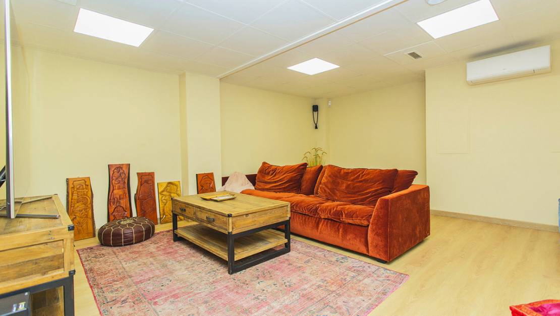 Venta - Commercial property - Torrevieja - Torrevieja Centro