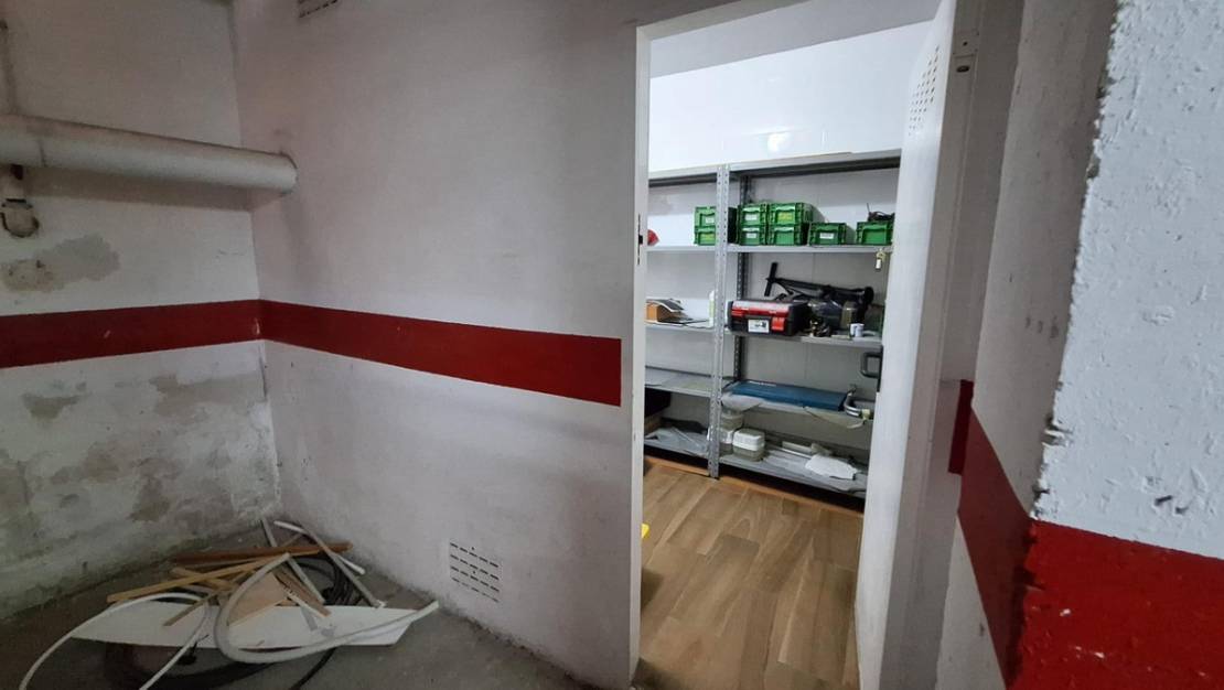 Venta - Commercial property - Torrevieja - Torrevieja Centro