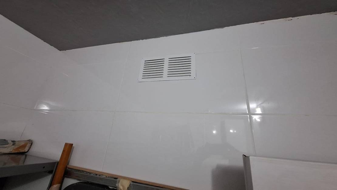 Venta - Commercial property - Torrevieja - Torrevieja Centro