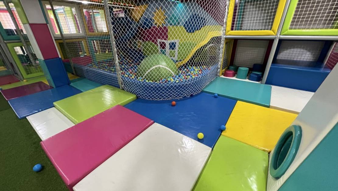 Venta - Commercial property - Torrevieja - Torrevieja Centro