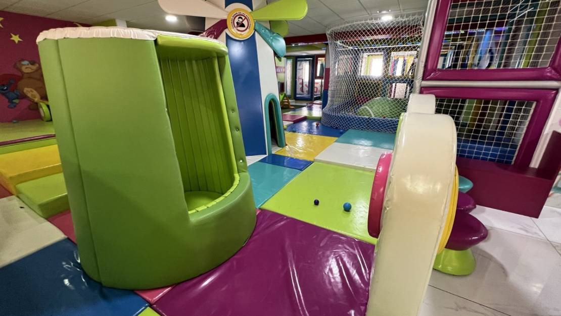 Venta - Commercial property - Torrevieja - Torrevieja Centro