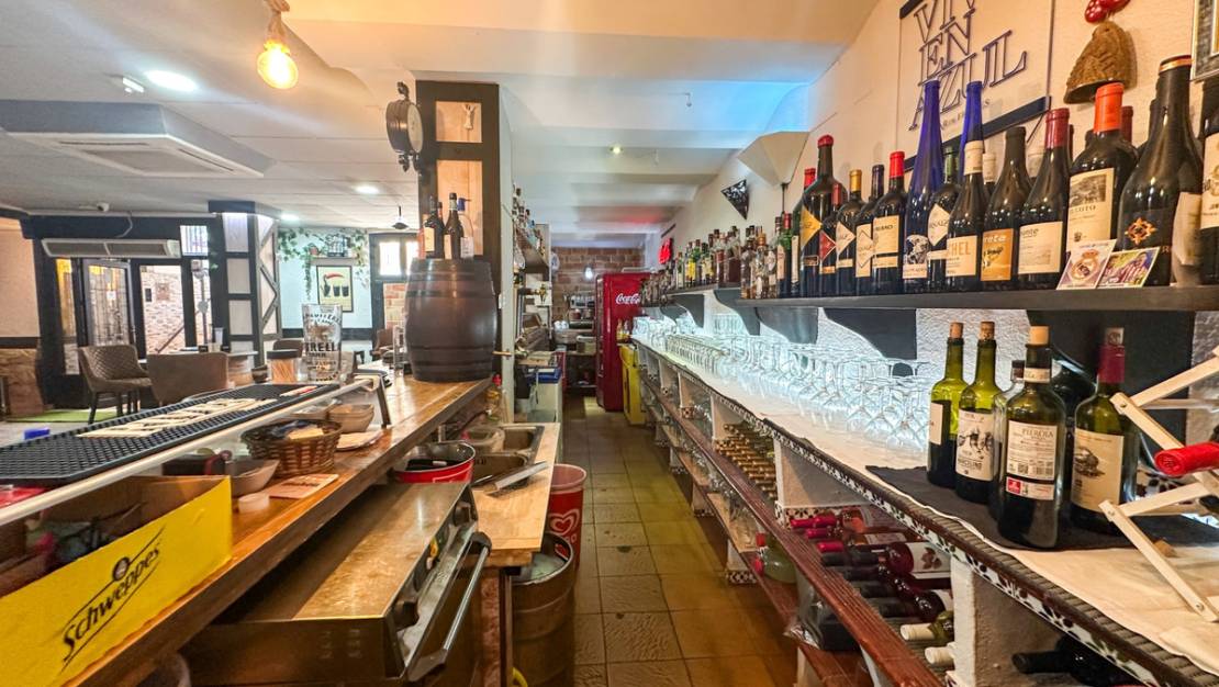 Venta - Commercial property - Torrevieja - Torrevieja Centro