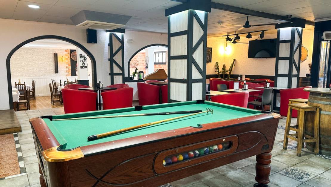 Venta - Commercial property - Torrevieja - Torrevieja Centro