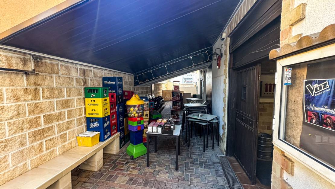 Venta - Commercial property - Torrevieja - Torrevieja Centro