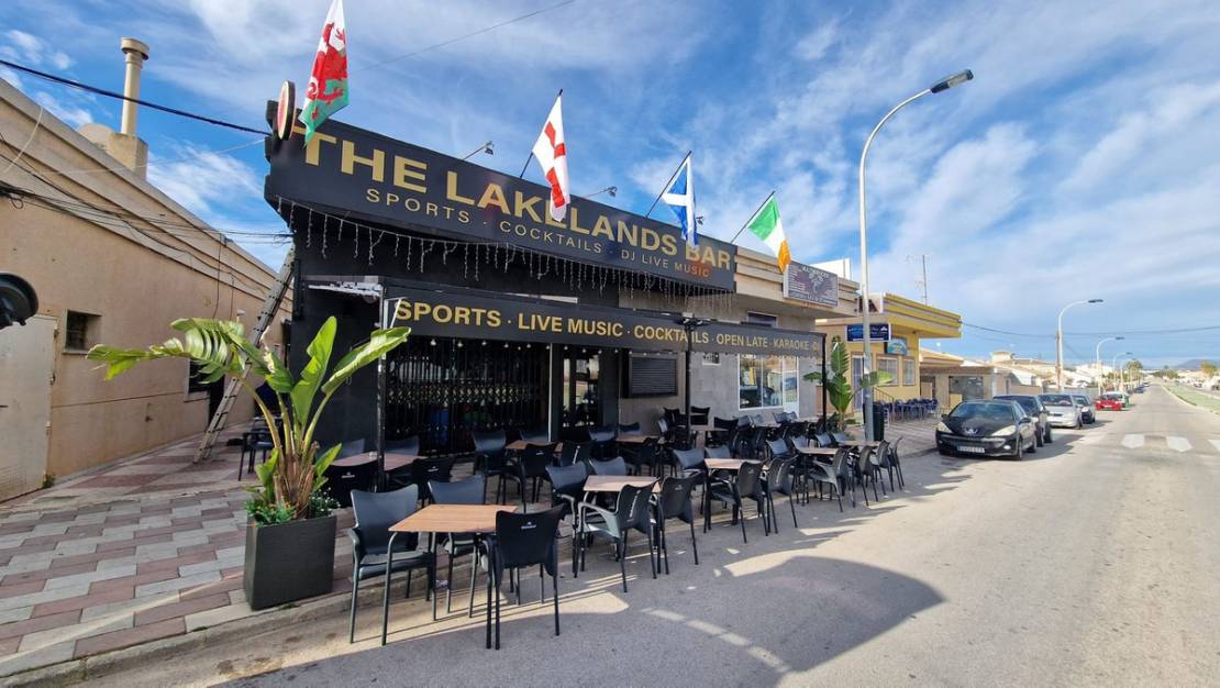 Venta - Commercial property - Torrevieja - Torrevieja Centro