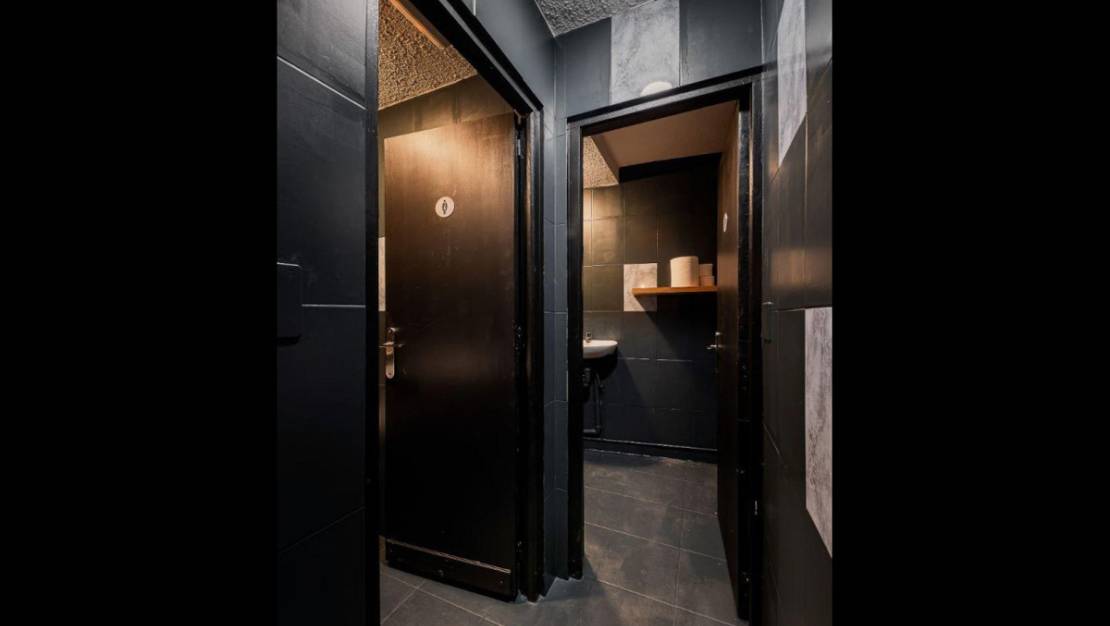 Venta - Commercial property - Torrevieja - Torrevieja Centro