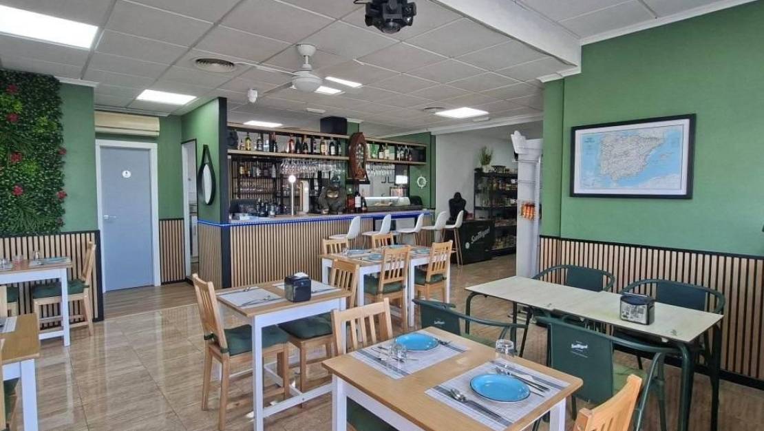 Venta - Commercial property - Torrevieja - Torrevieja Centro