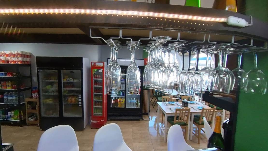 Venta - Commercial property - Torrevieja - Torrevieja Centro