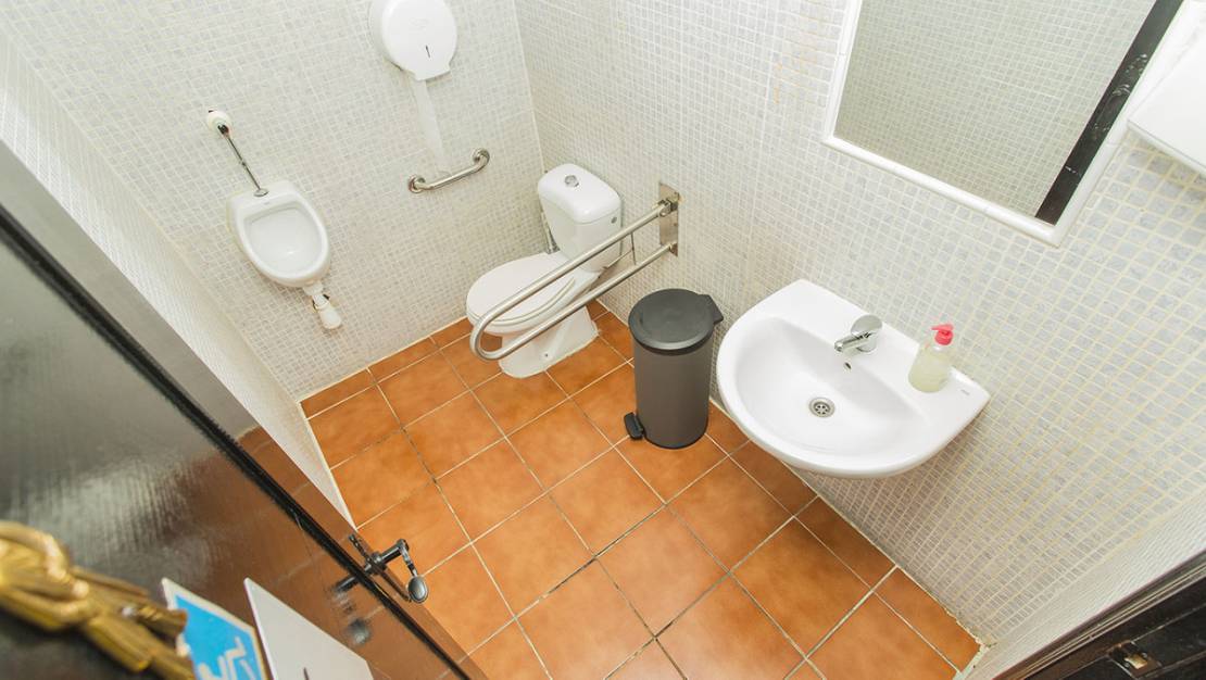 Venta - Commercial property - Torrevieja - Torrevieja Centro