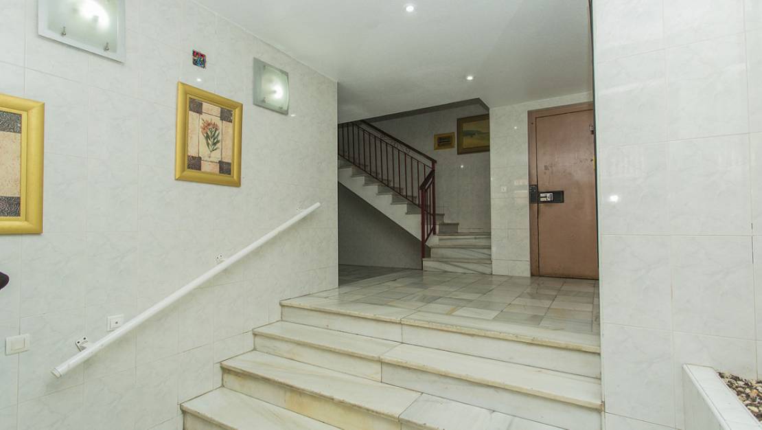 Venta - Commercial property - Torrevieja - Torrevieja Centro