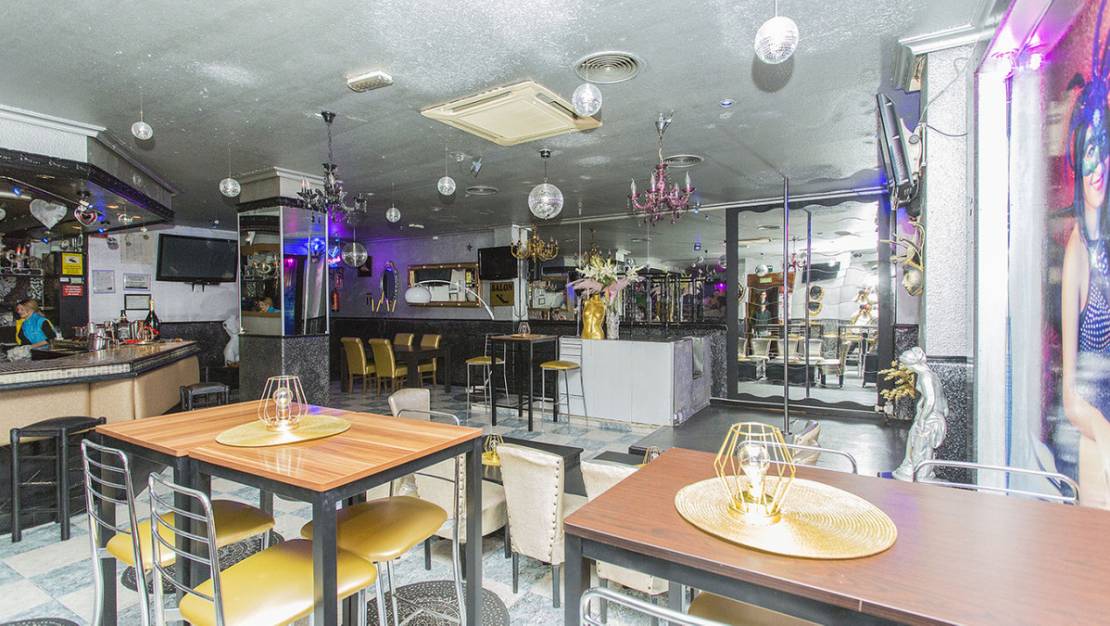 Venta - Commercial property - Torrevieja - Torrevieja Centro