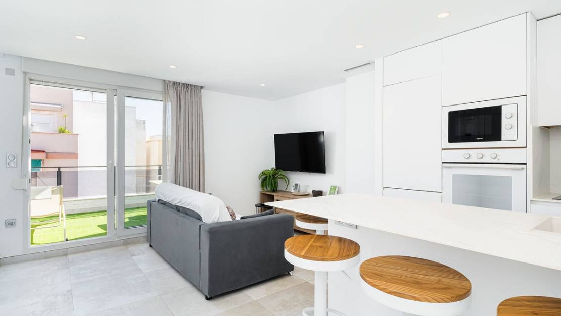 Venta - Commercial property - Torrevieja - Torrevieja Centro