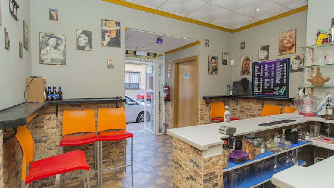 Venta - Commercial property - Torrevieja - Torrevieja Centro