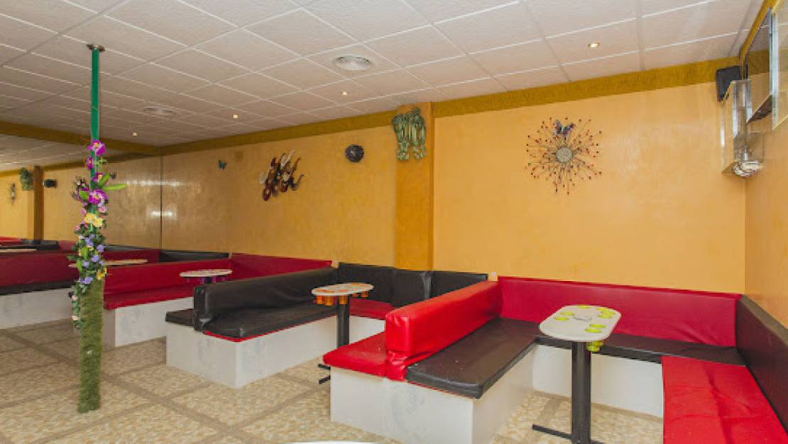 Venta - Commercial property - Torrevieja - Torrevieja Centro