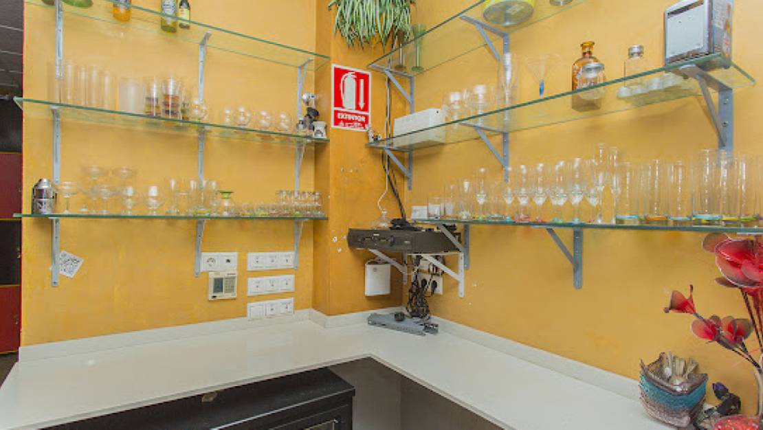 Venta - Commercial property - Torrevieja - Torrevieja Centro