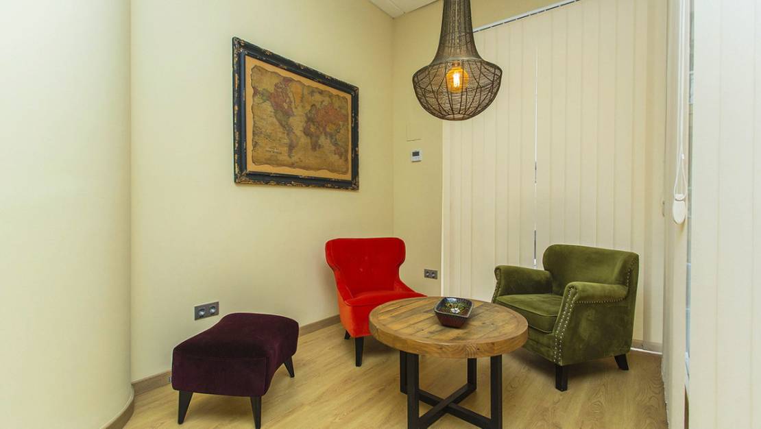 Venta - Commercial property - Torrevieja - Torrevieja Centro