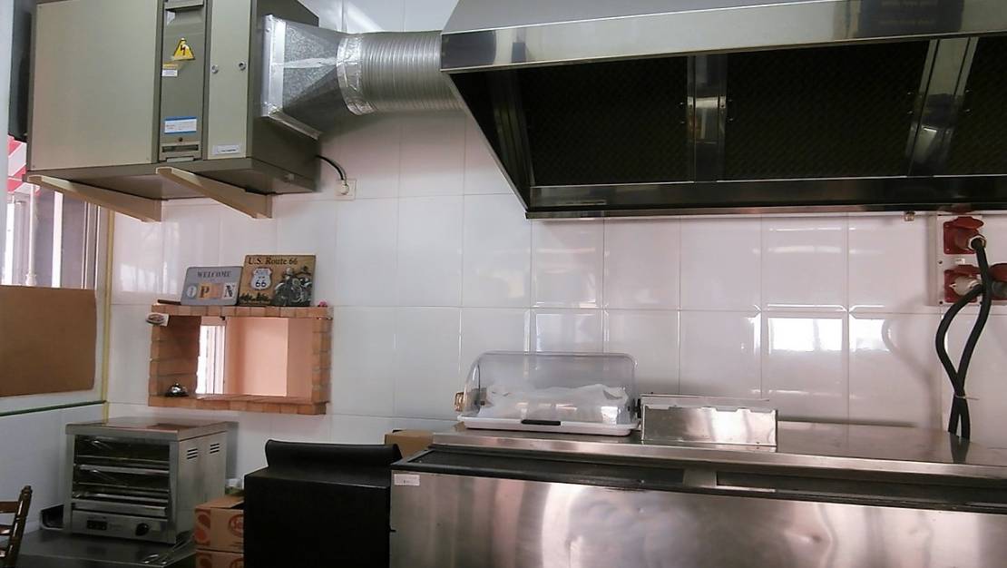 Venta - Commercial property - Torrevieja - Torrevieja Centro