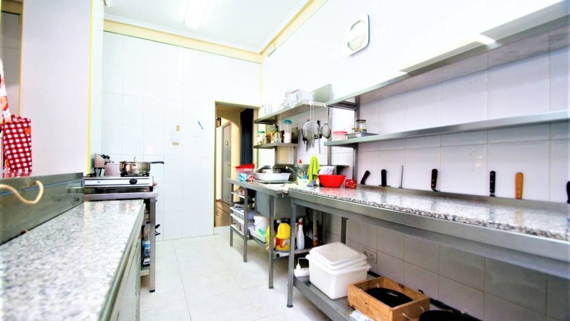 Venta - Commercial property - Torrevieja - Torrevieja Centro