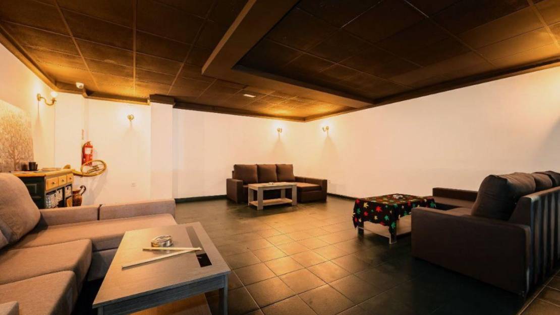Venta - Commercial property - Torrevieja - Torrevieja Centro