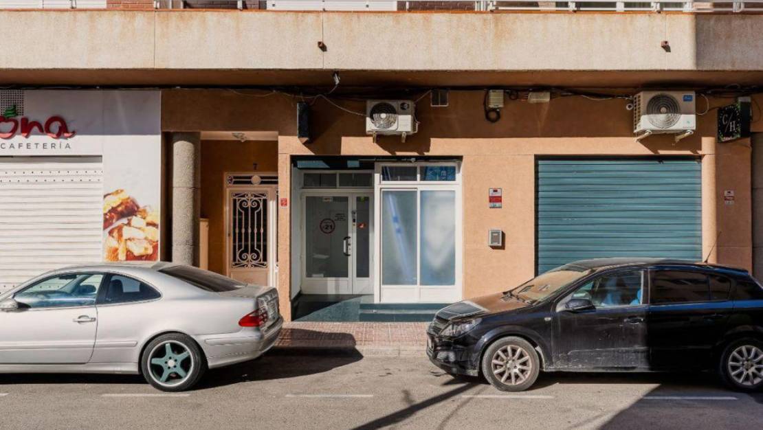 Venta - Commercial property - Torrevieja - Torrevieja Centro
