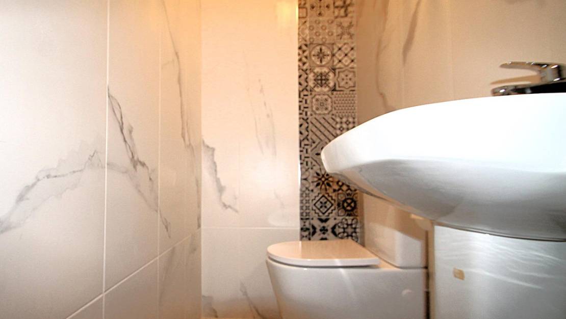 Venta - Commercial property - Torrevieja - Torrevieja Centro