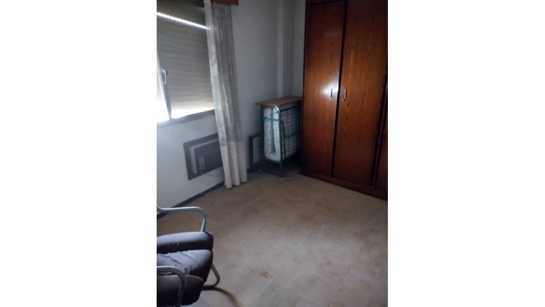 Venta - Commercial property - Torrevieja - Torrevieja Centro