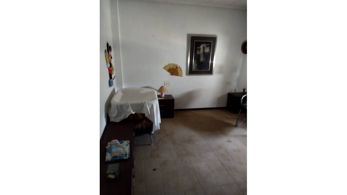 Venta - Commercial property - Torrevieja - Torrevieja Centro