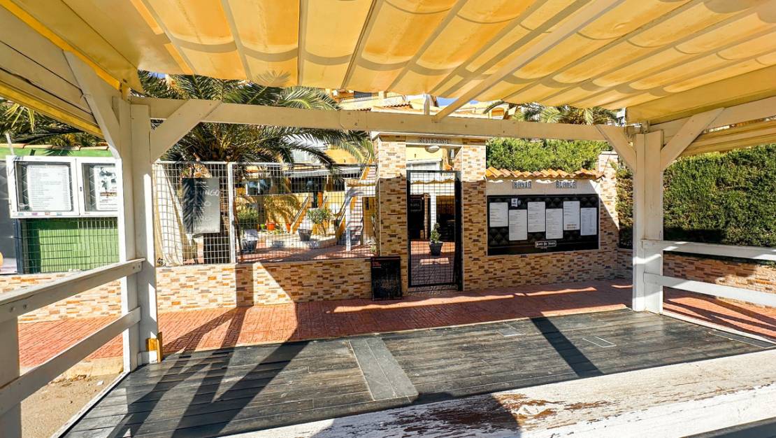 Venta - Commercial property - Torrevieja - Torrevieja Centro