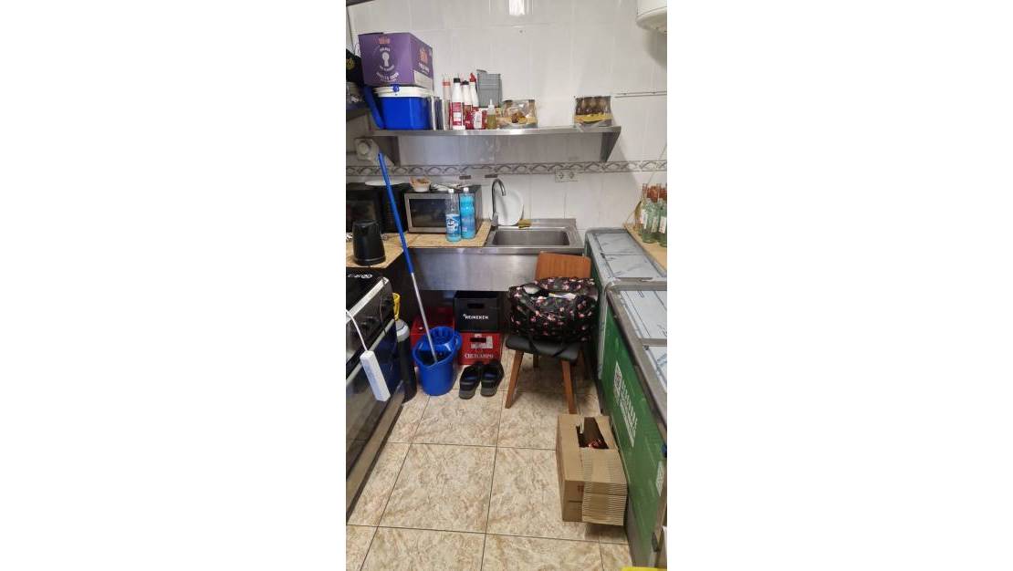 Venta - Commercial property - Torrevieja - Torrevieja Centro