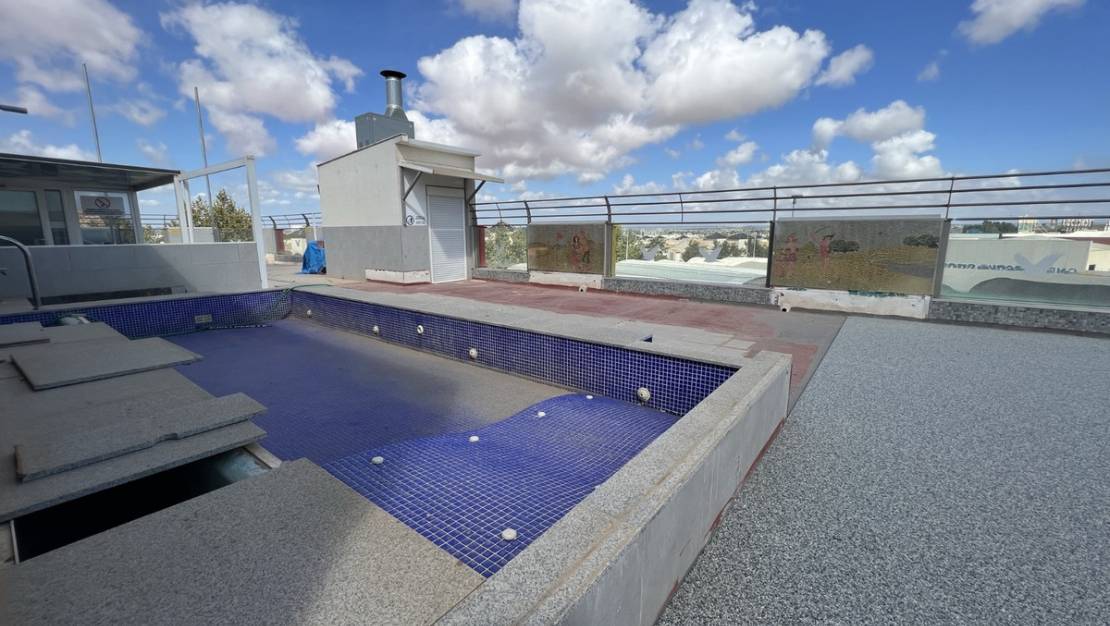 Venta - Commercial property - Torrevieja - Torrevieja Centro