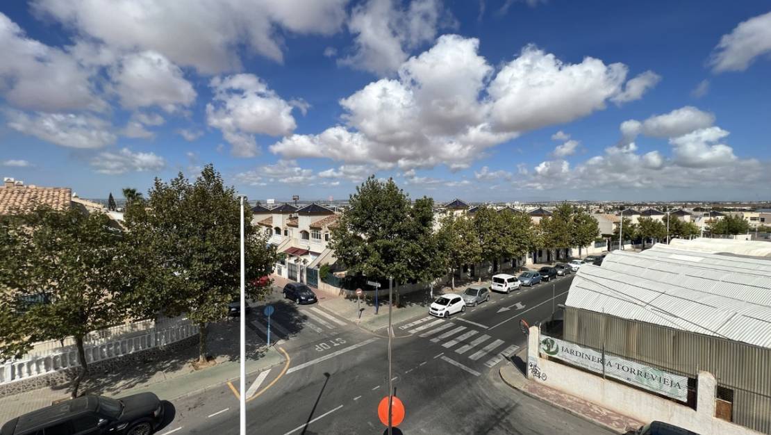 Venta - Commercial property - Torrevieja - Torrevieja Centro