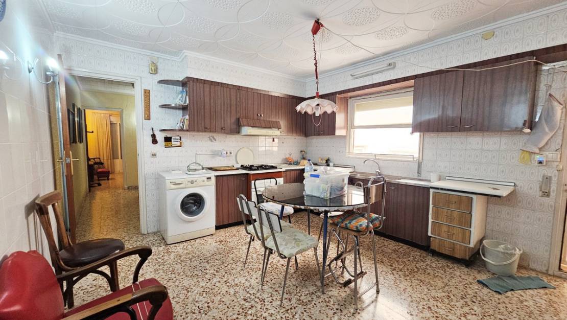 Venta - Commercial property - Torrevieja - Torrevieja Centro