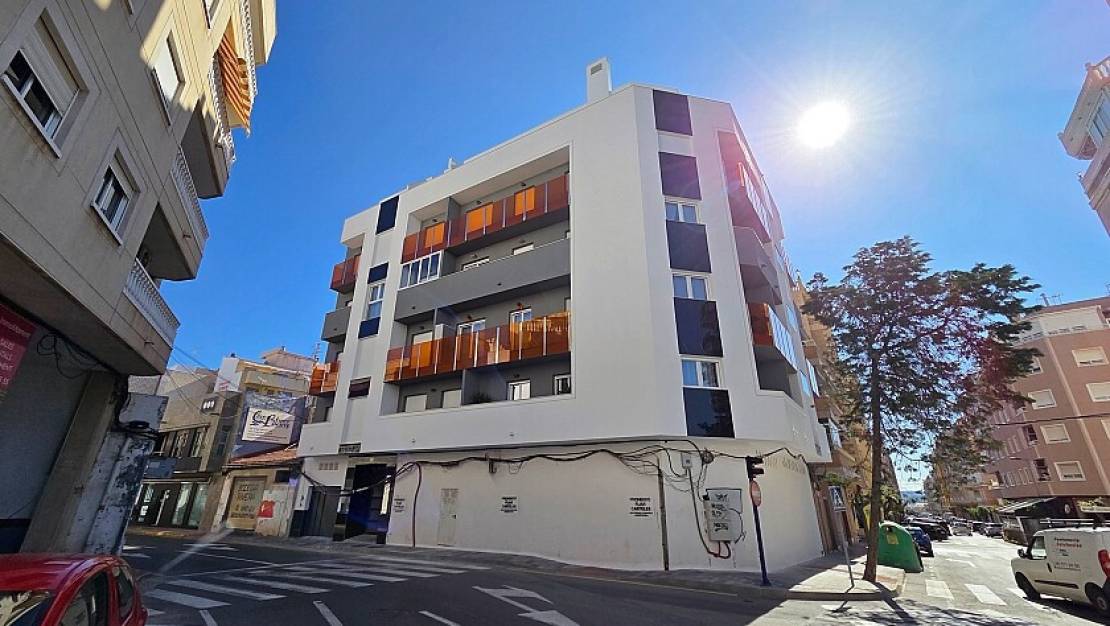 Venta - Commercial property - Torrevieja - Torrevieja Centro
