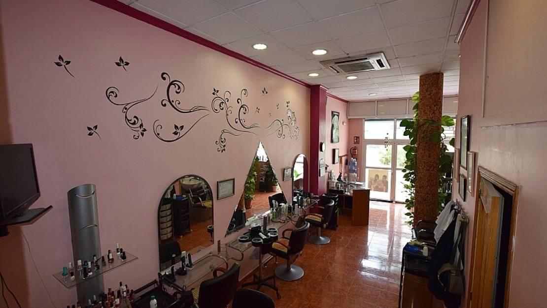 Venta - Commercial property - Torrevieja - Torrevieja Centro