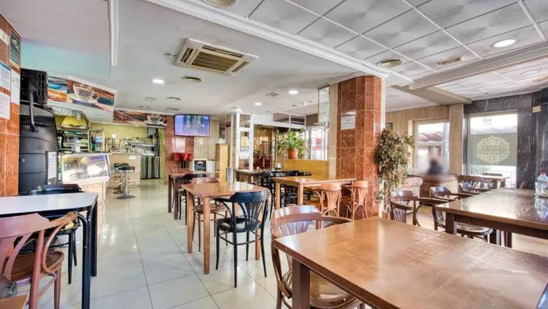Venta - Commercial property - Torrevieja - Torrevieja Centro