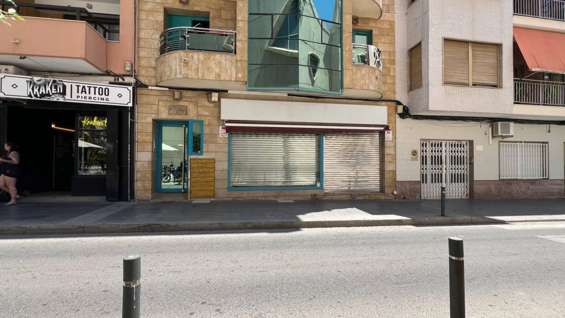 Venta - Commercial Unit - Torrevieja - Centro