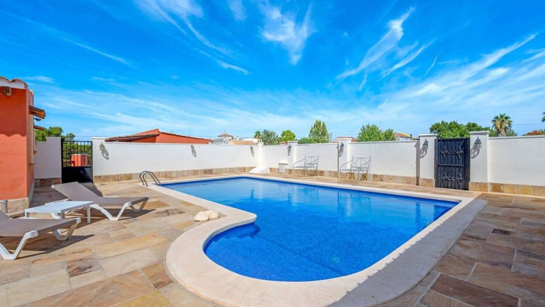 Venta - Country House - Almoradí - Heredades