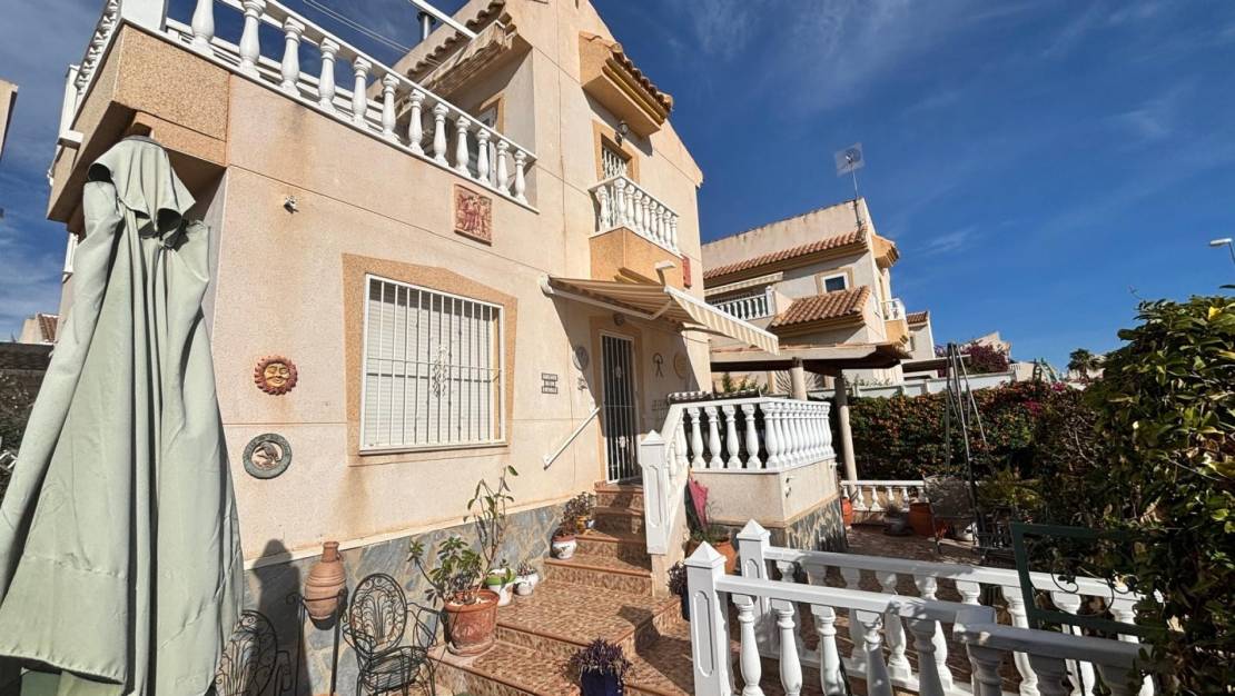 Venta - Detached House / Villa - Ciudad Quesada