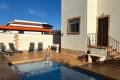 Venta - Detached House / Villa - Daya Nueva