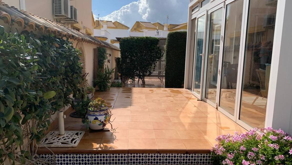 Venta - Detached House / Villa - Guardamar del Segura - Guardamar - El Raso