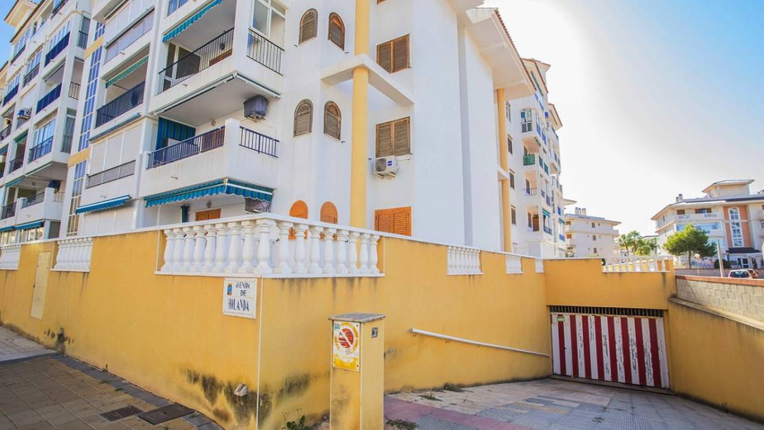 Venta - Garaje - Torrevieja - La Mata