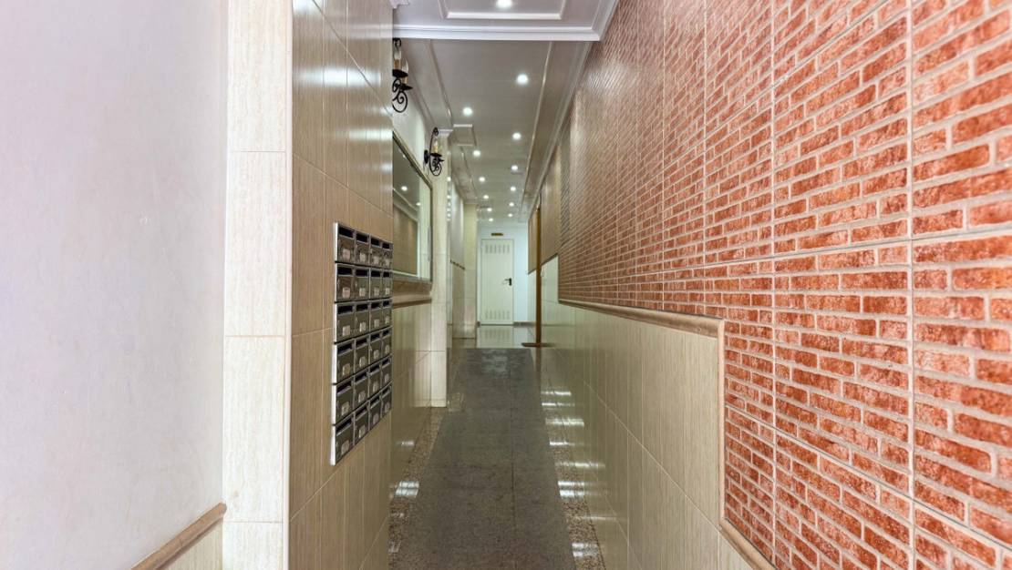 Venta - Garaje - Torrevieja - La Mata