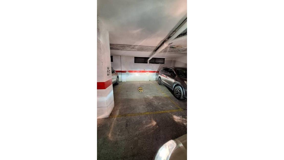 Venta - Garaje - Torrevieja - Torrevieja Centro