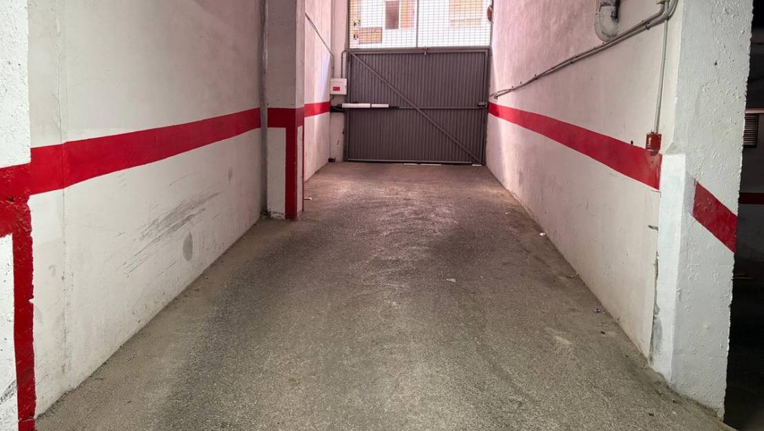 Venta - Garaje - Torrevieja - Torrevieja Centro