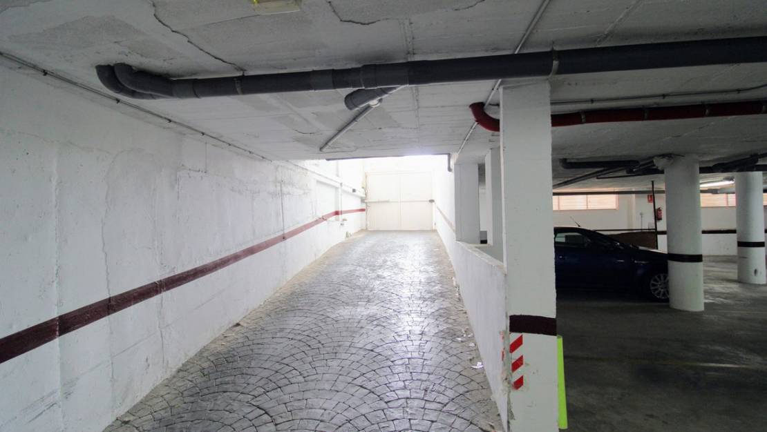 Venta - Garaje - Torrevieja - Torrevieja Centro