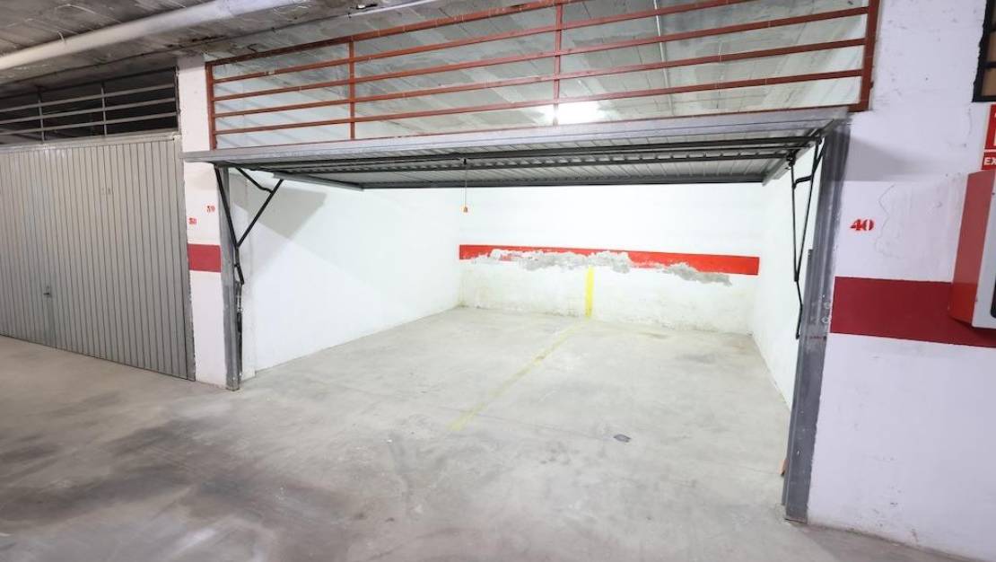 Venta - Garaje - Torrevieja - Torrevieja Centro