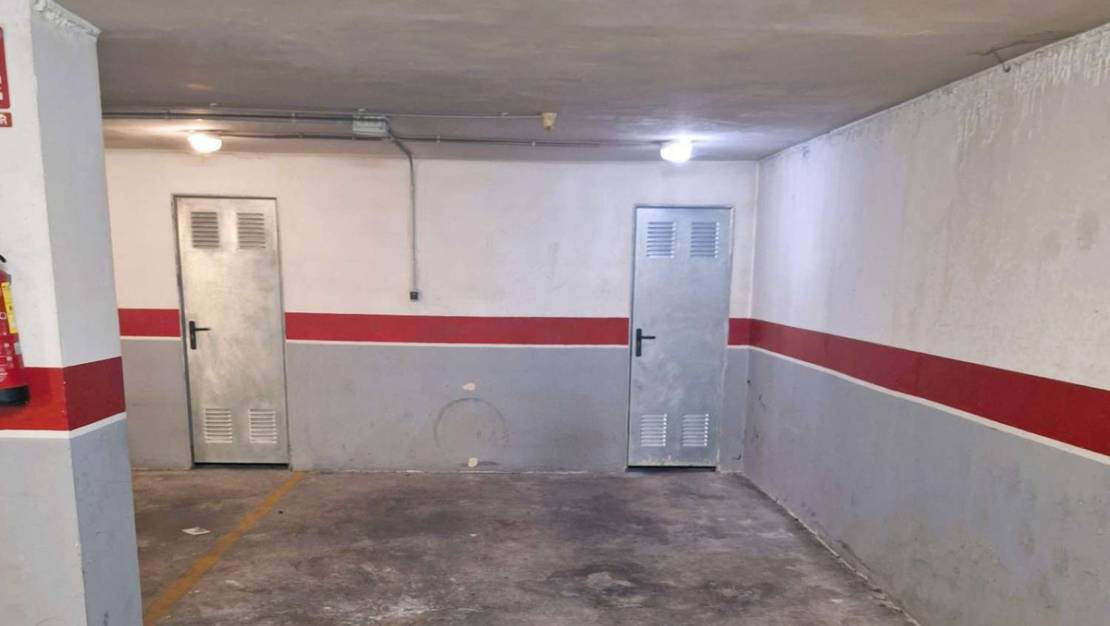 Venta - Garaje - Torrevieja - Torrevieja Centro