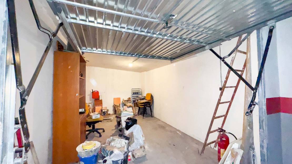 Venta - Garaje - Torrevieja - Torrevieja Centro