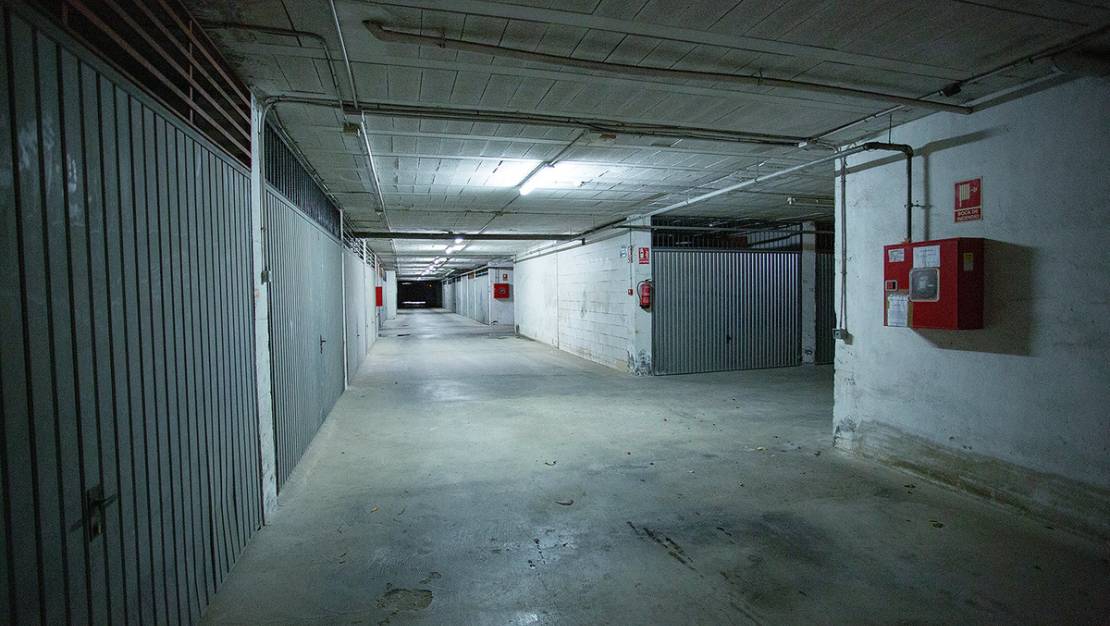 Venta - Garaje - Torrevieja - Torrevieja Centro