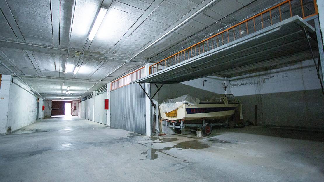 Venta - Garaje - Torrevieja - Torrevieja Centro